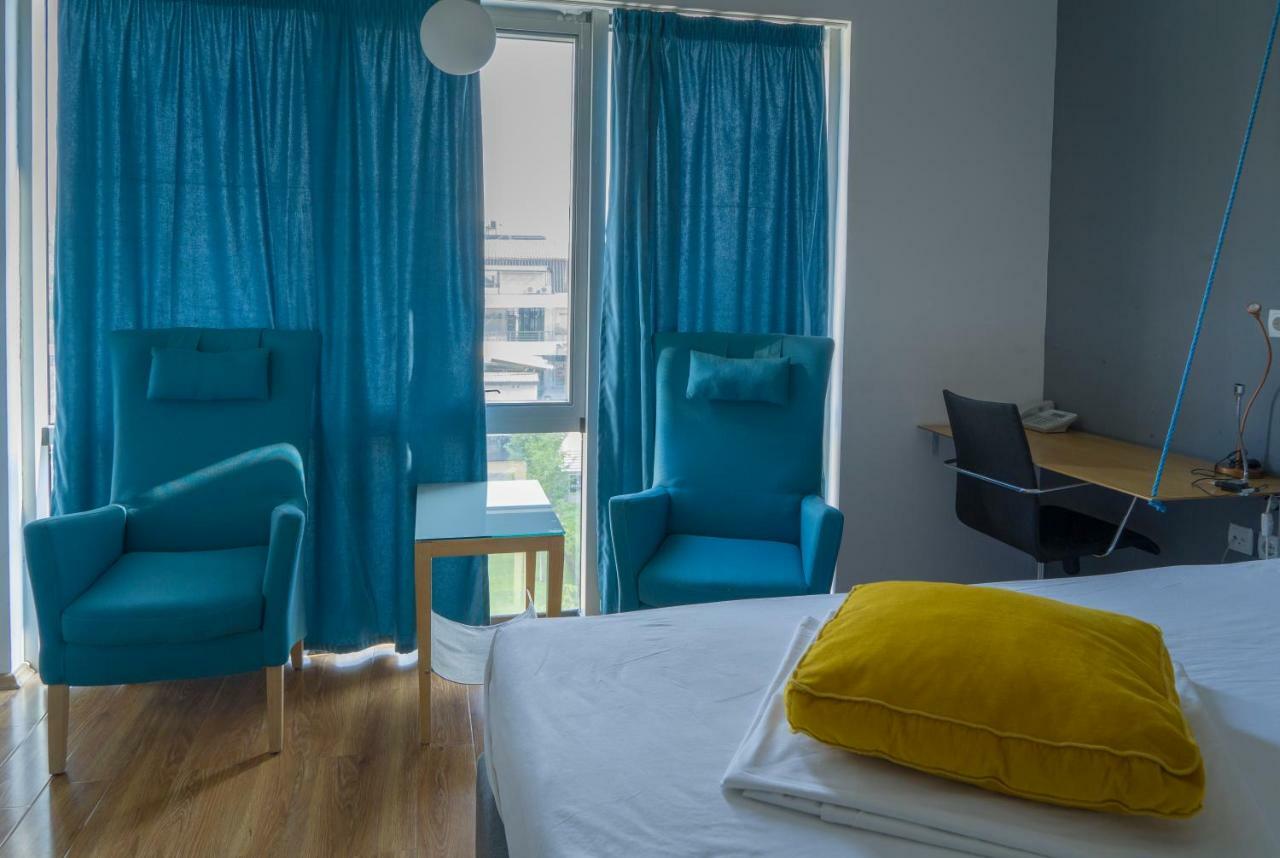 סקופיה Transit Hotel Central מראה חיצוני תמונה