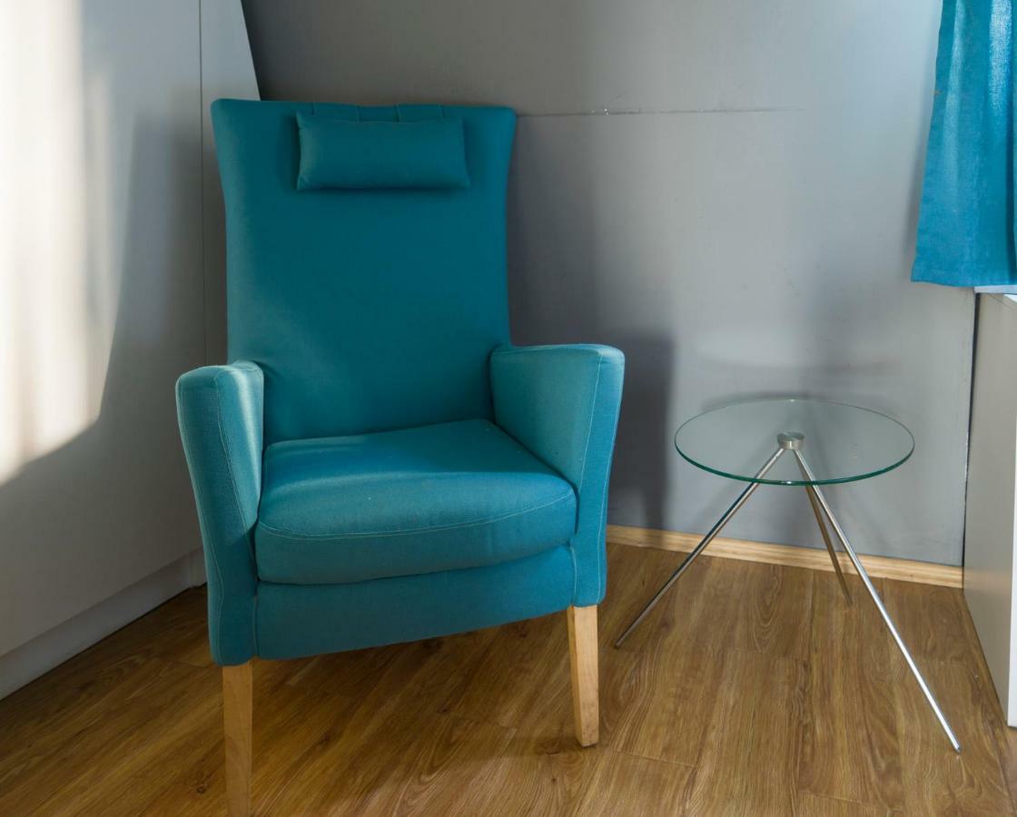 סקופיה Transit Hotel Central מראה חיצוני תמונה